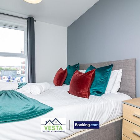 Two Bedrooms Apartment By Vesta Serviced Accommodation & Short Lets Hatfield With Free Wifi Екстериор снимка