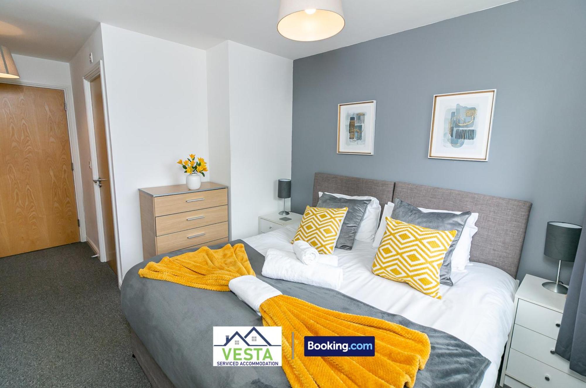 Two Bedrooms Apartment By Vesta Serviced Accommodation & Short Lets Hatfield With Free Wifi Екстериор снимка