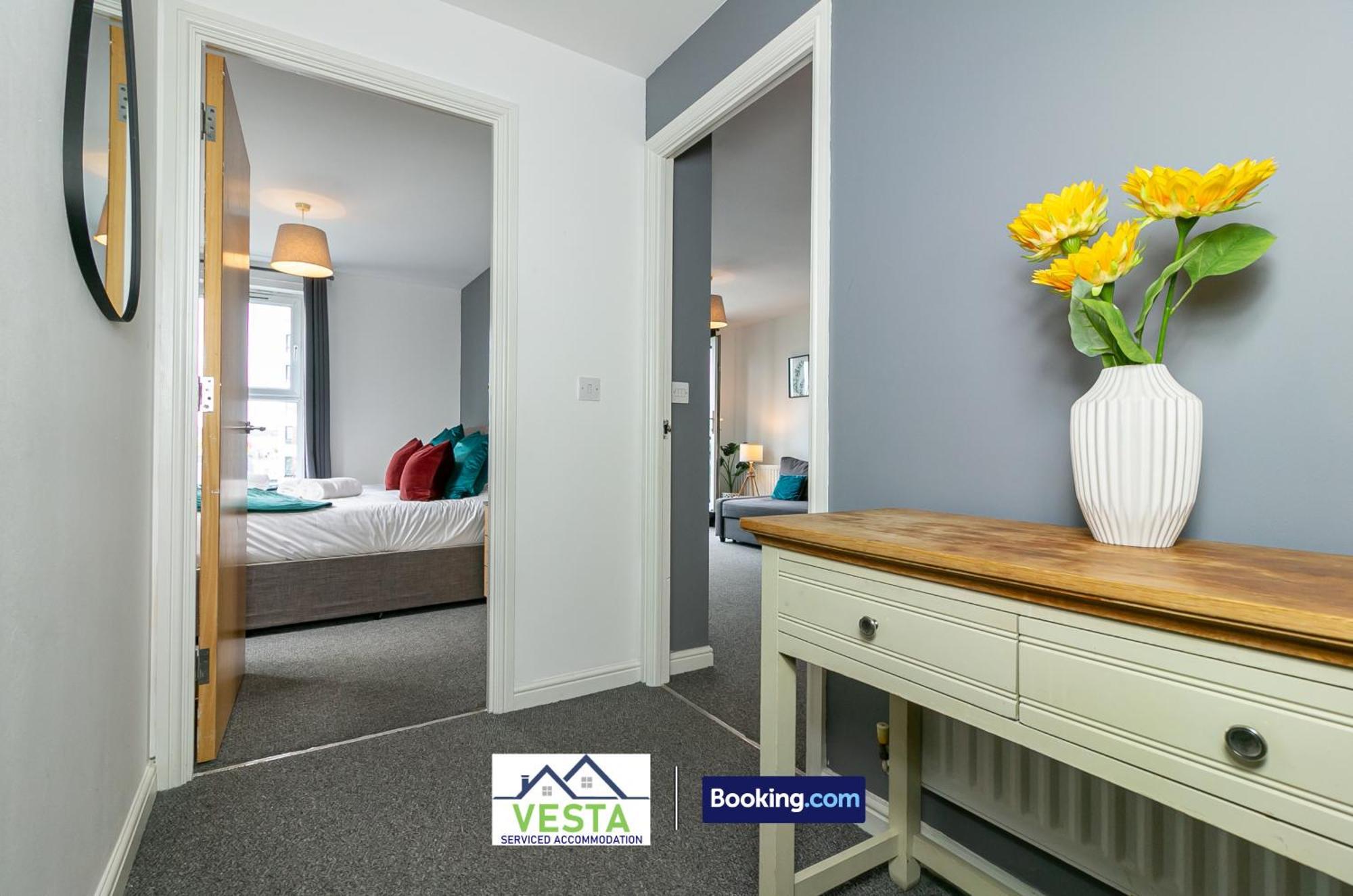 Two Bedrooms Apartment By Vesta Serviced Accommodation & Short Lets Hatfield With Free Wifi Екстериор снимка